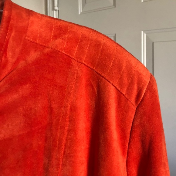 Super soft Orange Jacket - Picture 4 of 8